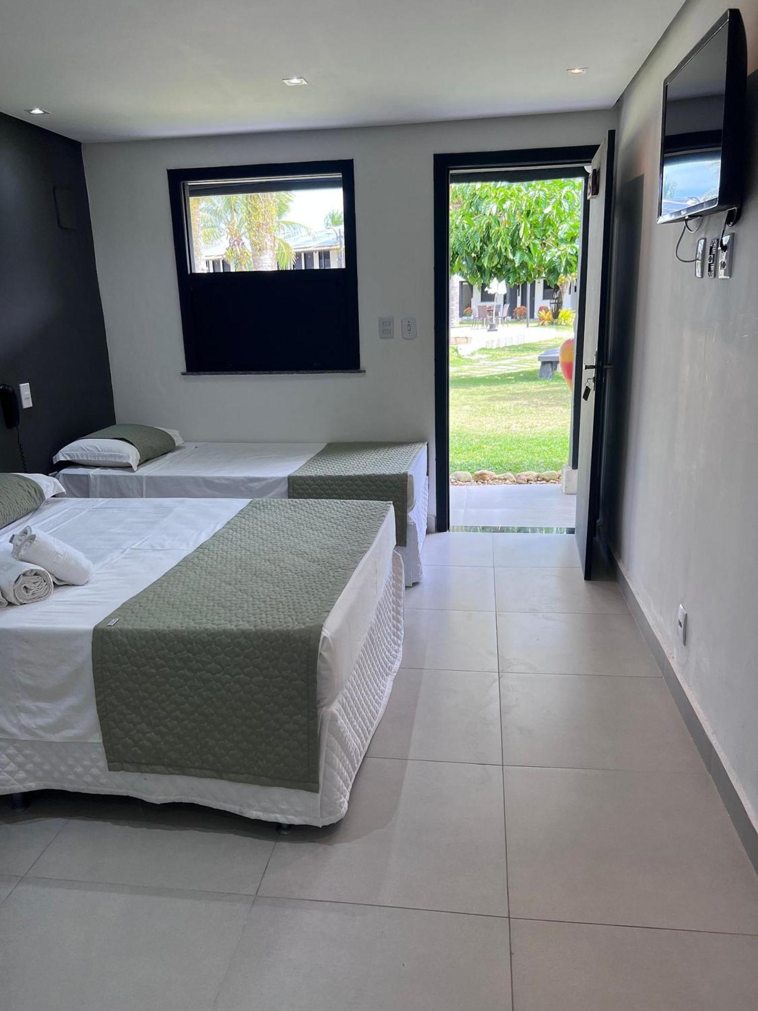 O Beira Mar Praia Hotel Esta Localizado Na Orla, Na Praia De Taperapuan, Cafe Incluso, Wi-Fi 500Mb, Piscinas, Estacionamento Privativo, Ar Condicionado Split, Smart Tv, Frigobar, Порту-Сегуру Экстерьер фото
