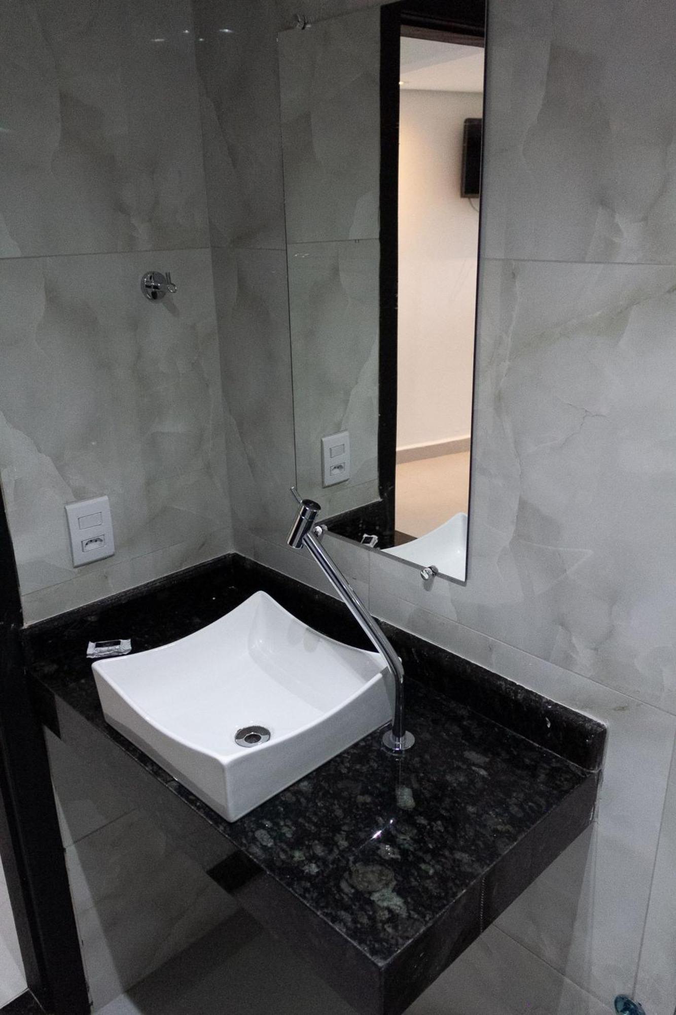 O Beira Mar Praia Hotel Esta Localizado Na Orla, Na Praia De Taperapuan, Cafe Incluso, Wi-Fi 500Mb, Piscinas, Estacionamento Privativo, Ar Condicionado Split, Smart Tv, Frigobar, Порту-Сегуру Экстерьер фото